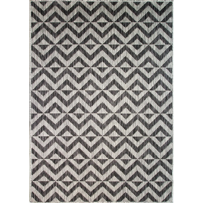 Monochrome outdoor rug