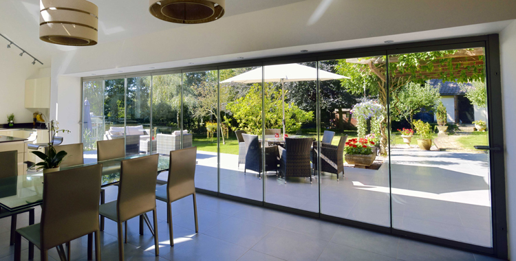 How Can Frameless Glazing boost your Home?