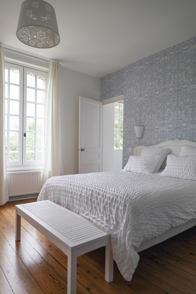 5 Ways to Make Bedrooms Feel Bigger