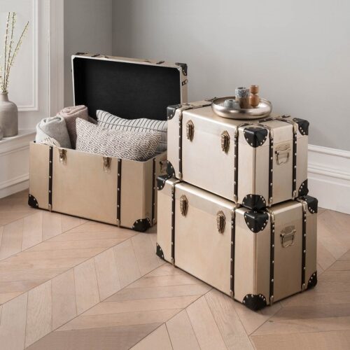 antique storage trunks