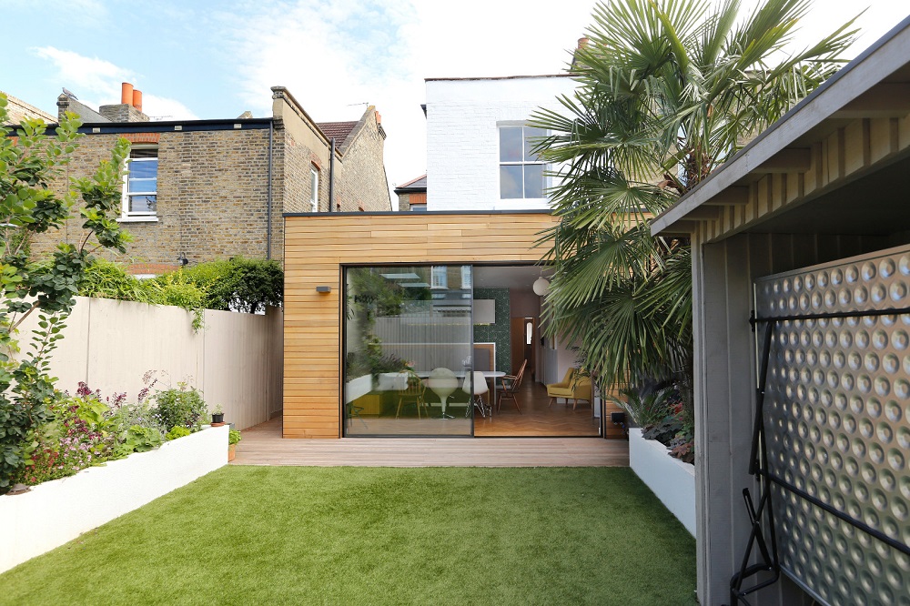 Minimal sliding patio door