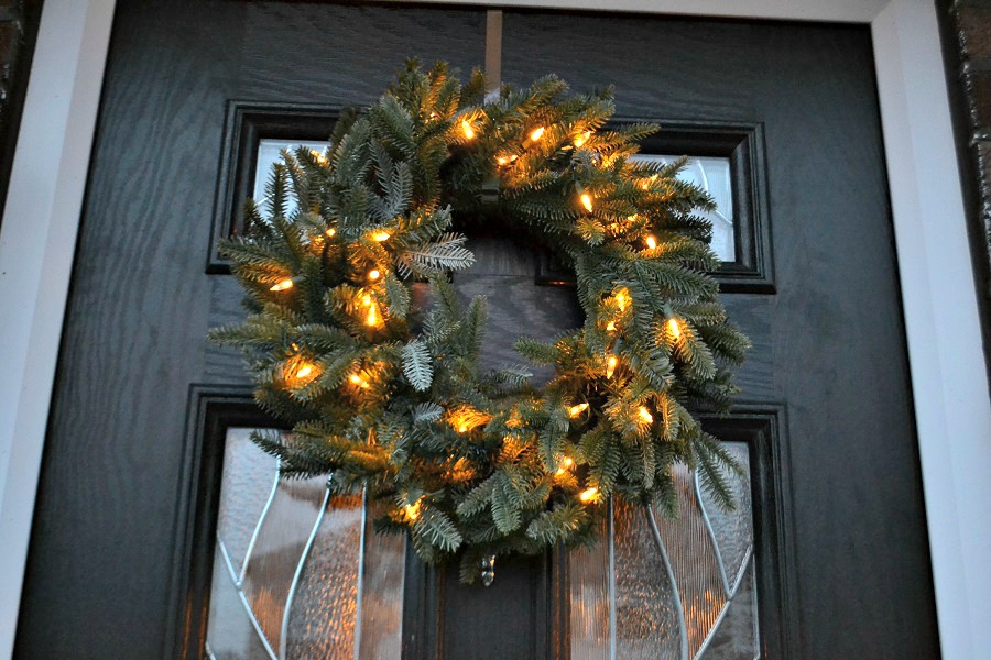 Balsam_Hill_door_wreath